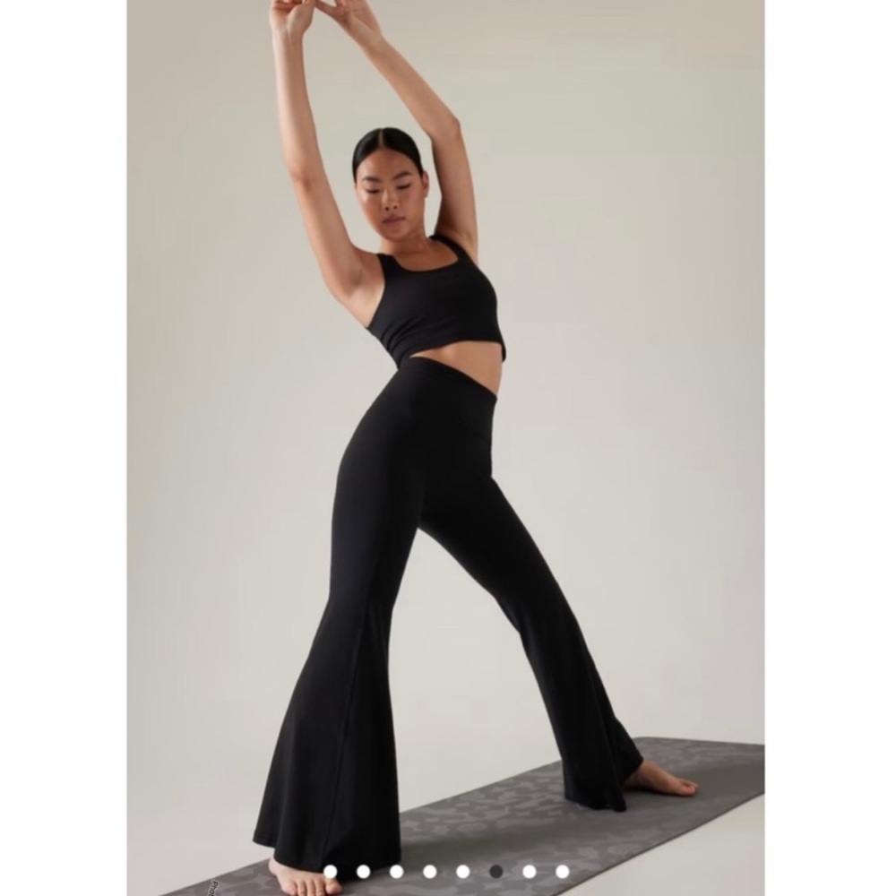 Athleta Elation Ultra Flare Pants Black Size Medium - Picture 2 of 7